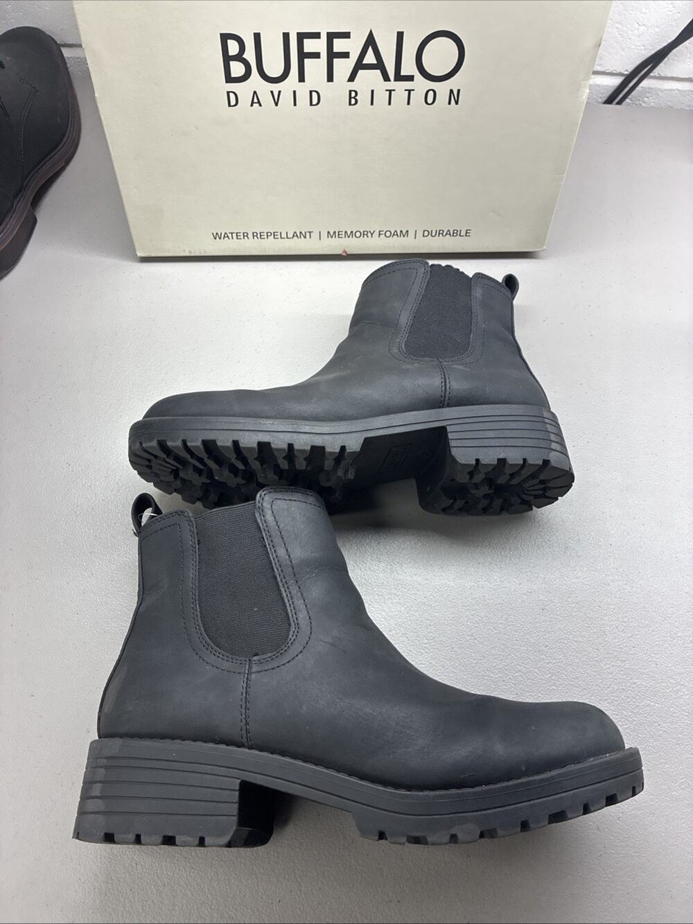 Buffalo David Bitton Anna Chelsea Boots Women's 8.5 Black Leather Side Zipper